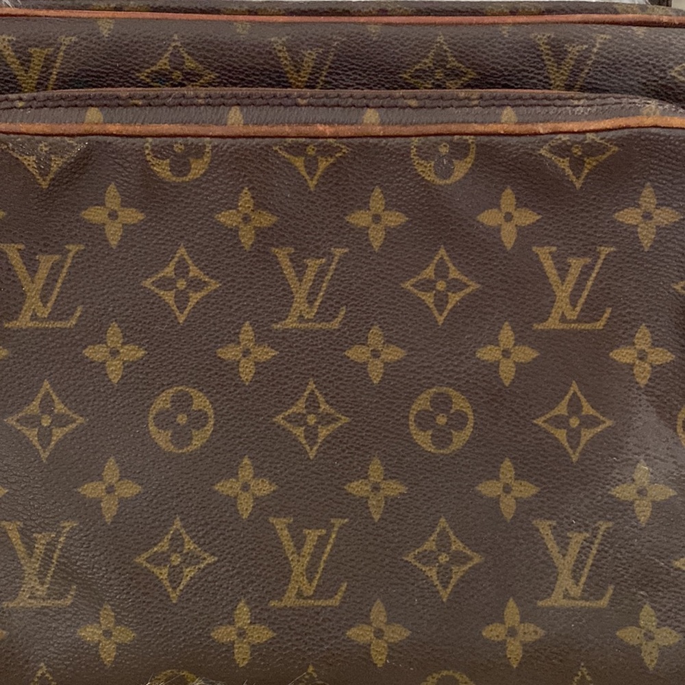 Louie Vuitton Satchel Bag Over The Shoulder. LV Beautiful Vintage Bag - Picture 3 of 11